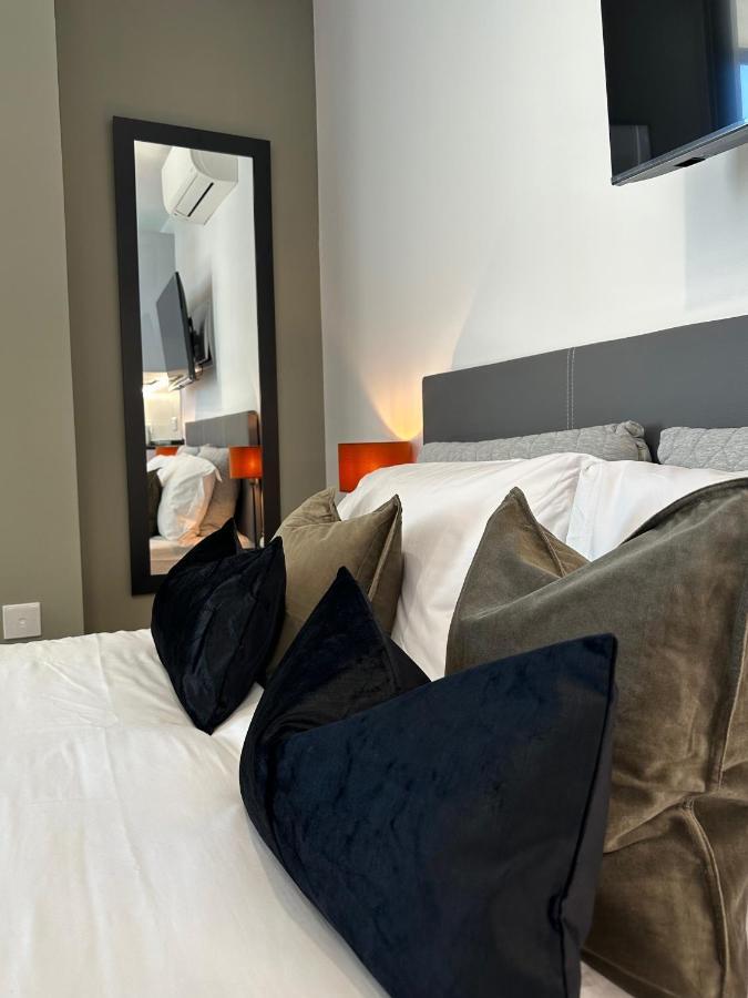 E1 Presidential Studios On High Floor With Stunning Sea Views Gibraltar Luaran gambar