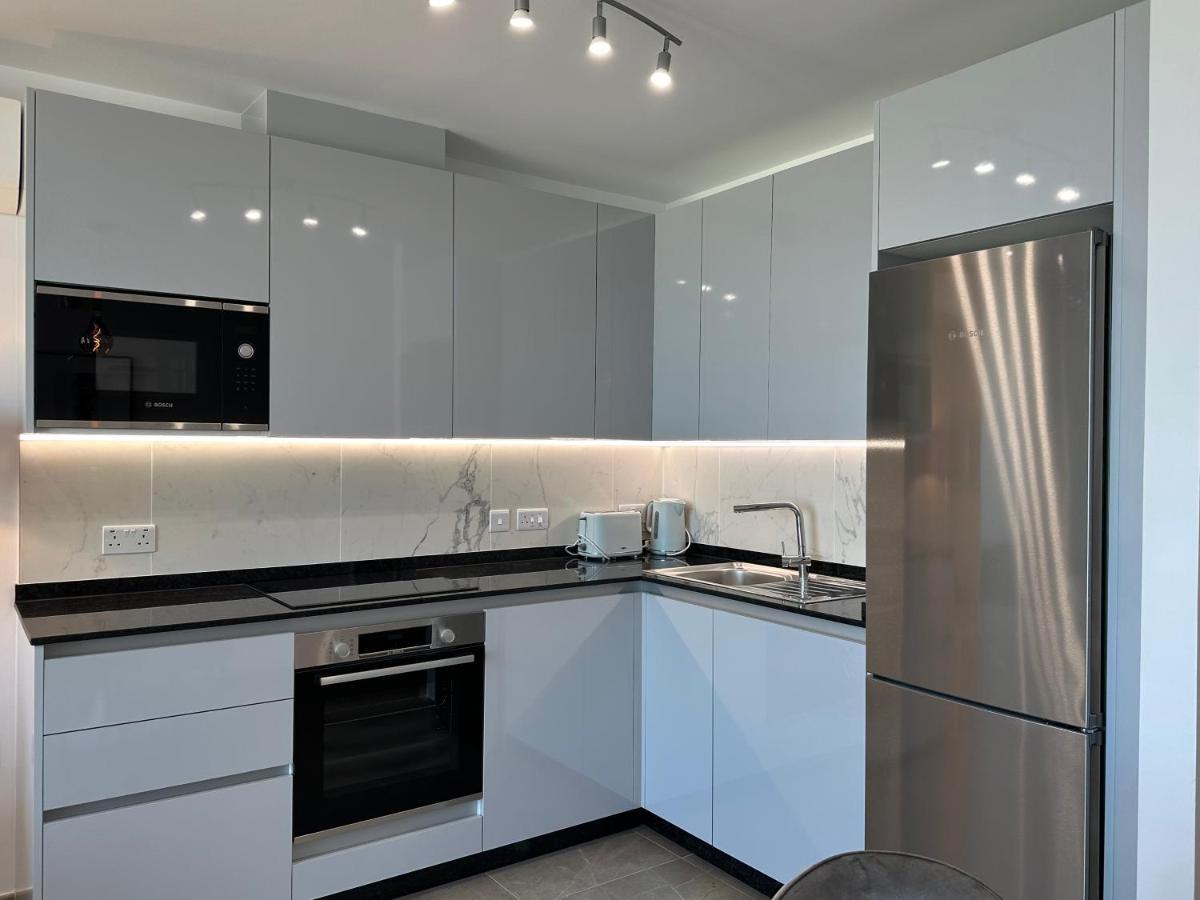 E1 Presidential Studios On High Floor With Stunning Sea Views Gibraltar Luaran gambar