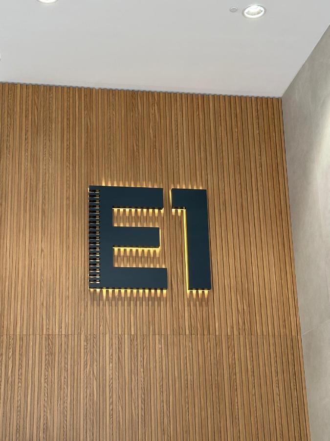 E1 Presidential Studios On High Floor With Stunning Sea Views Gibraltar Luaran gambar